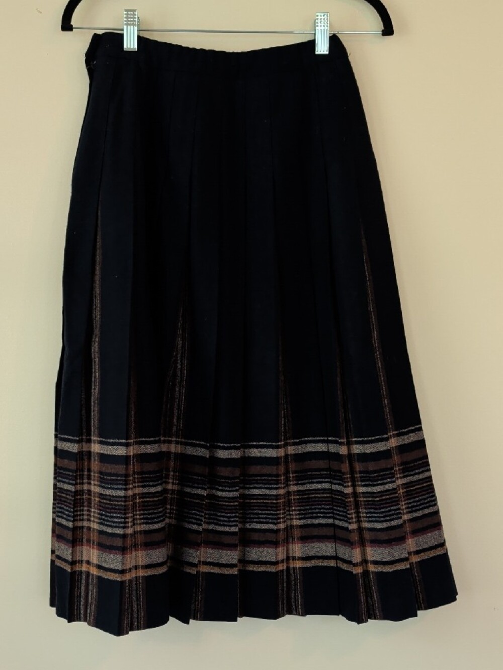 Pendleton Navy Pleated Plaid Wool Midi Skirt - Picture 3 of 4